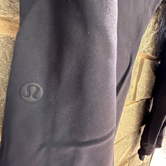 Lululemon On the Fly Jogger - Picture 2 of 6